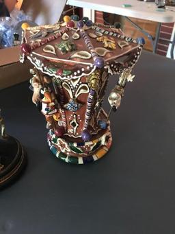 4 Music figurines