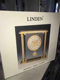 Linden Quartz table clock