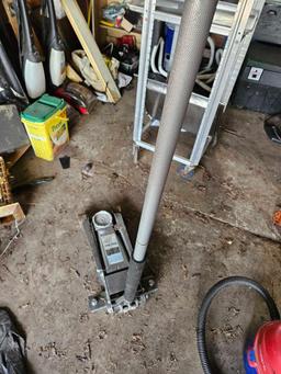 3 ton floor Jack.