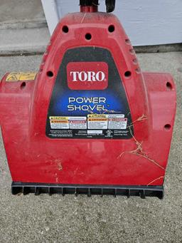 Toro power shovel