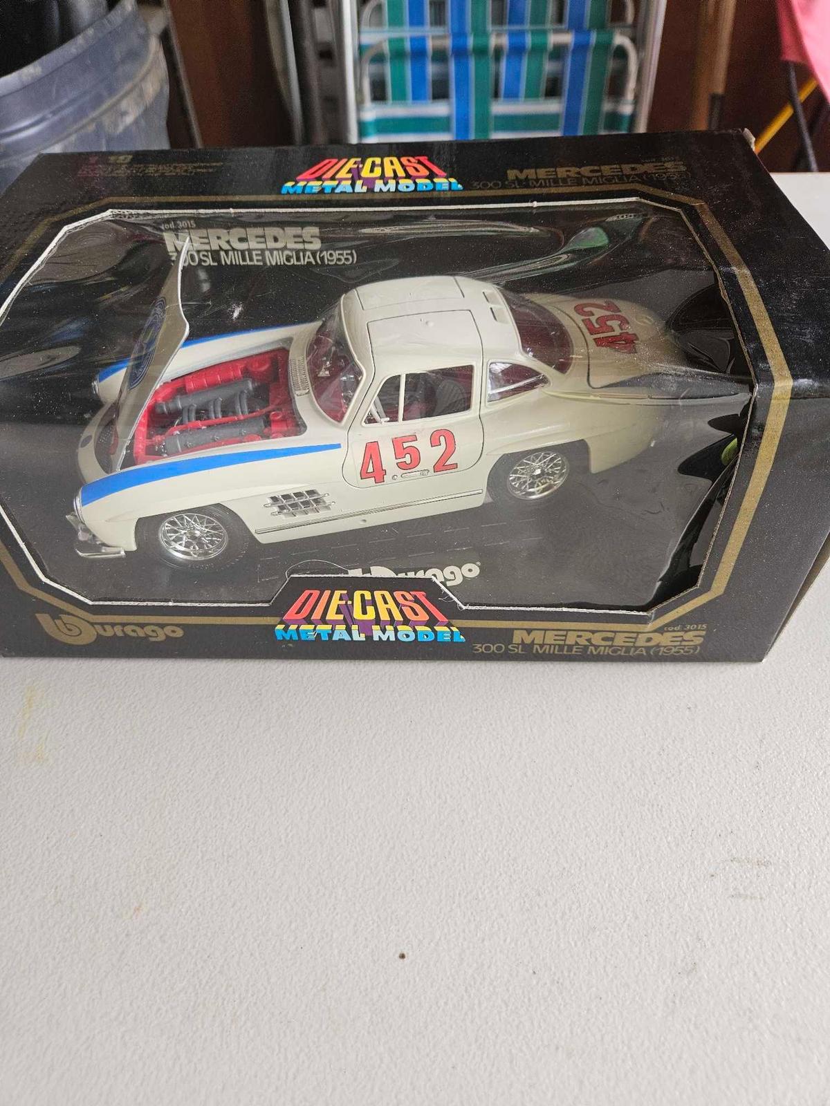 1/18 scale die cast Mercedes