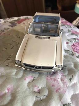 Danbury mint 1966 Ford Mustang