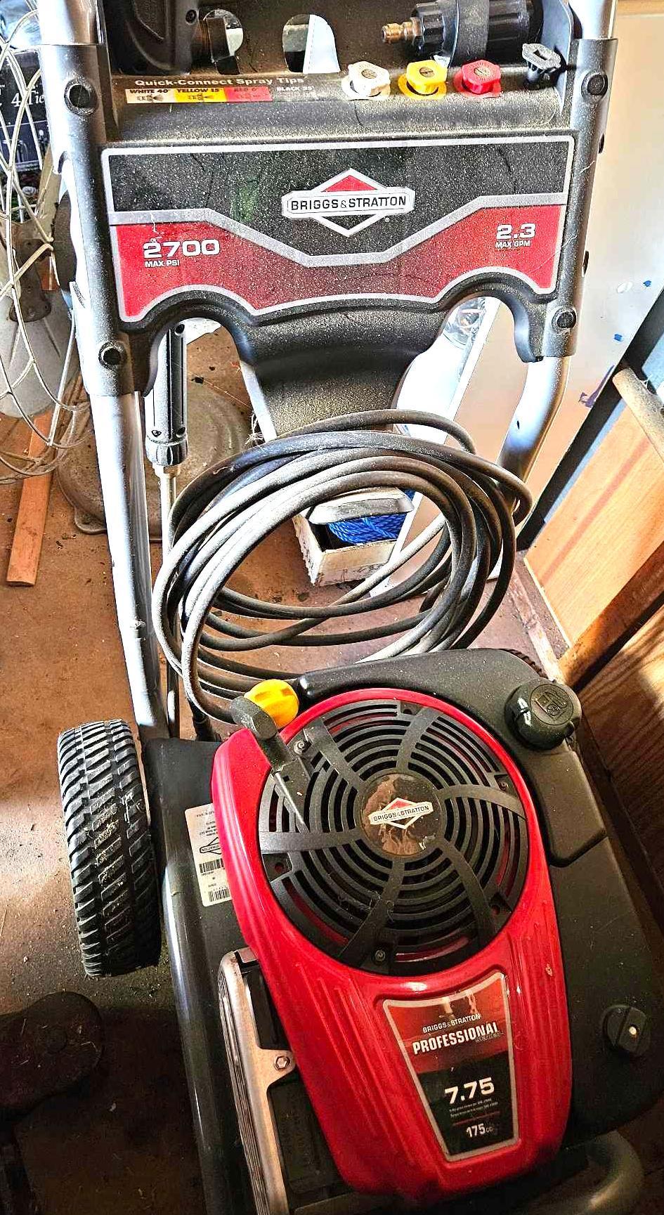 Briggs and stratton power washer