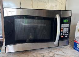 microwave kitchen