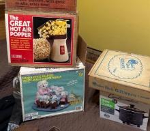 slow cooker/popcorn popper/glass dish/craft item