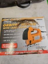 Orbital jigsaw with laser guide