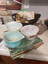 Turquoise Pyrex Amish Butter Print &  Anchor Hocking Modenrn Tulip Bowl