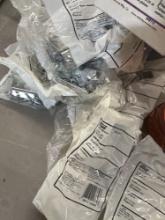 20-bags corner braces 1 1/2 in x3/4 in