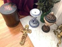 Vase with Artificial flowers and household decor FR