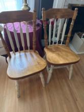 2- matching wooden chairs FR