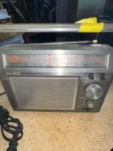 Sony tv-weather fm/am 3- band radio