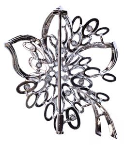 18k White Gold and Diamond Brooch