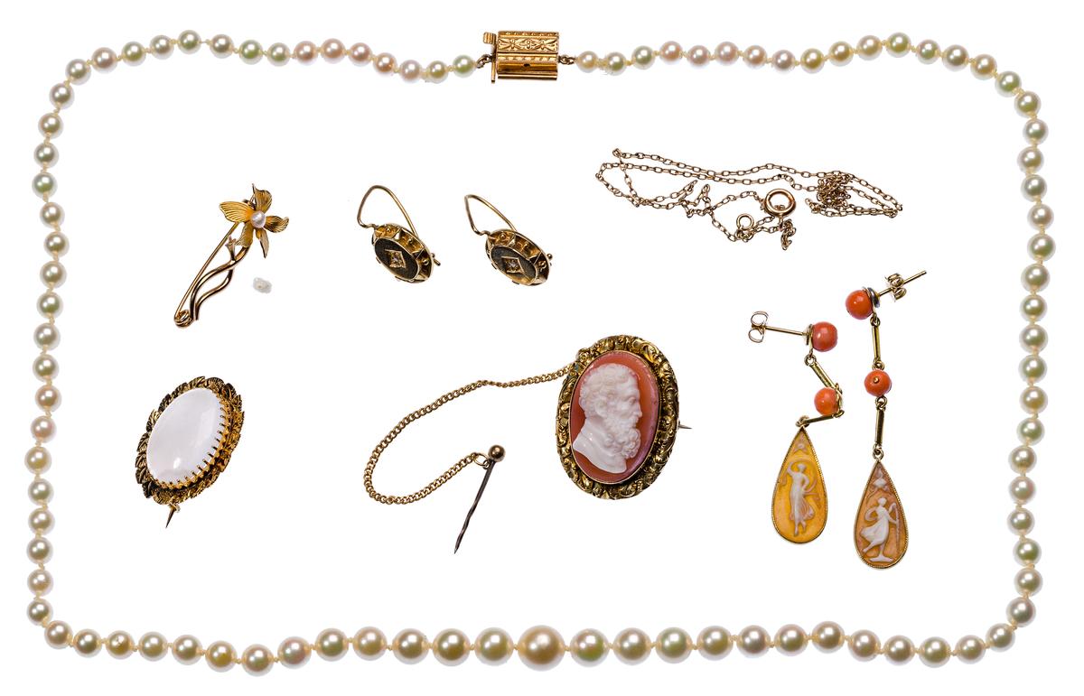 14k Gold Jewelry Assortment