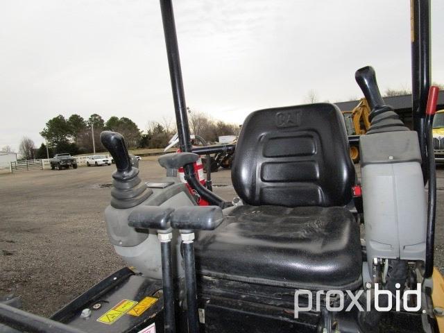 2015 Caterpillar 301.7 DCR Mini Excavator,