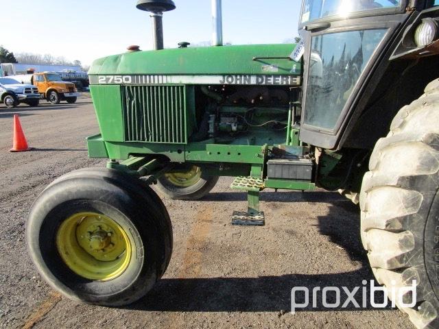 John Deere 2750 Tractor,