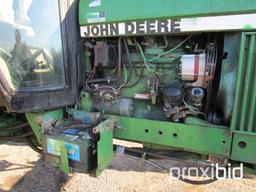 John Deere 2750 Tractor,