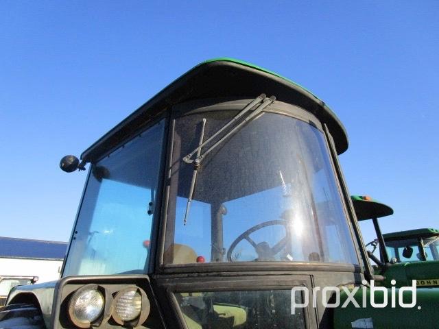 John Deere 2750 Tractor,