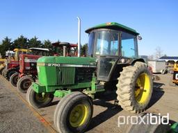John Deere 2750 Tractor,