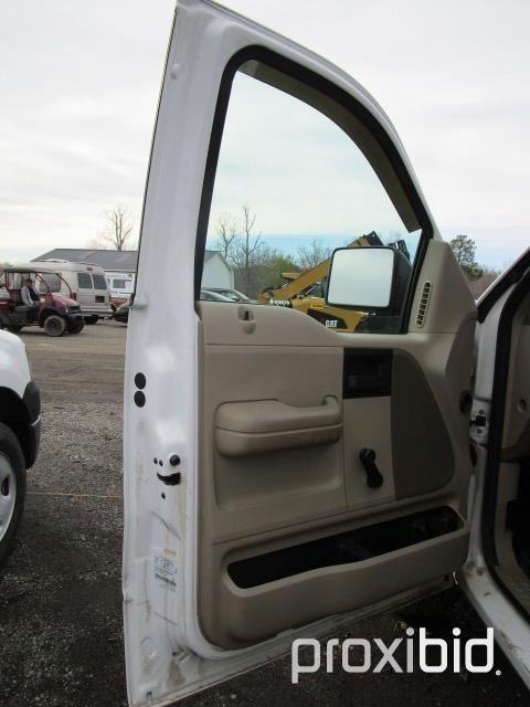 2007 Ford F150 XL 4X4 Ext. Cab Pickup,