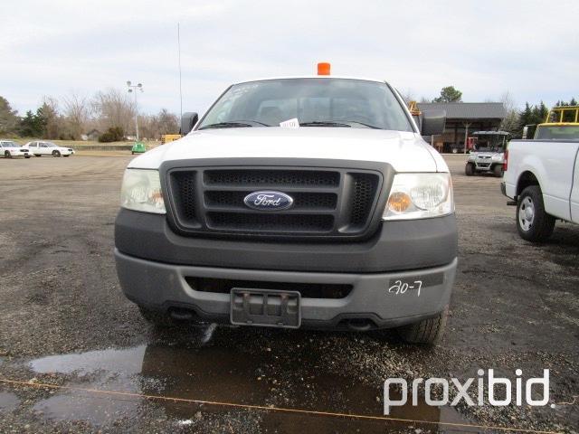 2007 Ford F150 XL 4X4 Ext. Cab Pickup,