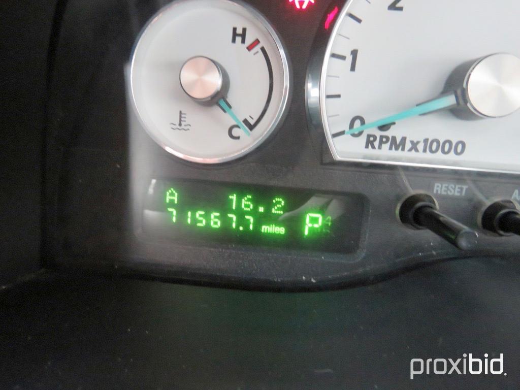 2004 Ford Thunderbird,