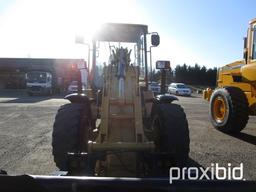 Caterpillar 908 Rubber Tire Loader,