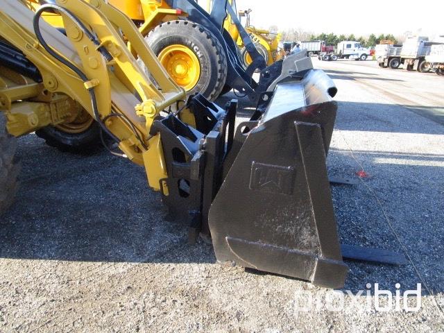 Caterpillar 908 Rubber Tire Loader,