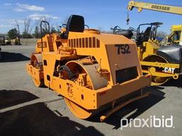 Case W752 Asphalt Roller,