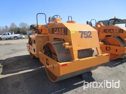 Case W752 Asphalt Roller,