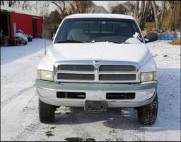 1998 Dodge - Model:Ram 2500 - 48,000 miles- 4WD/4-Wheel Drive/4x4