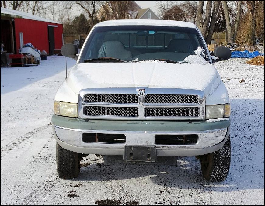 1998 Dodge - Model:Ram 2500 - 48,000 miles- 4WD/4-Wheel Drive/4x4