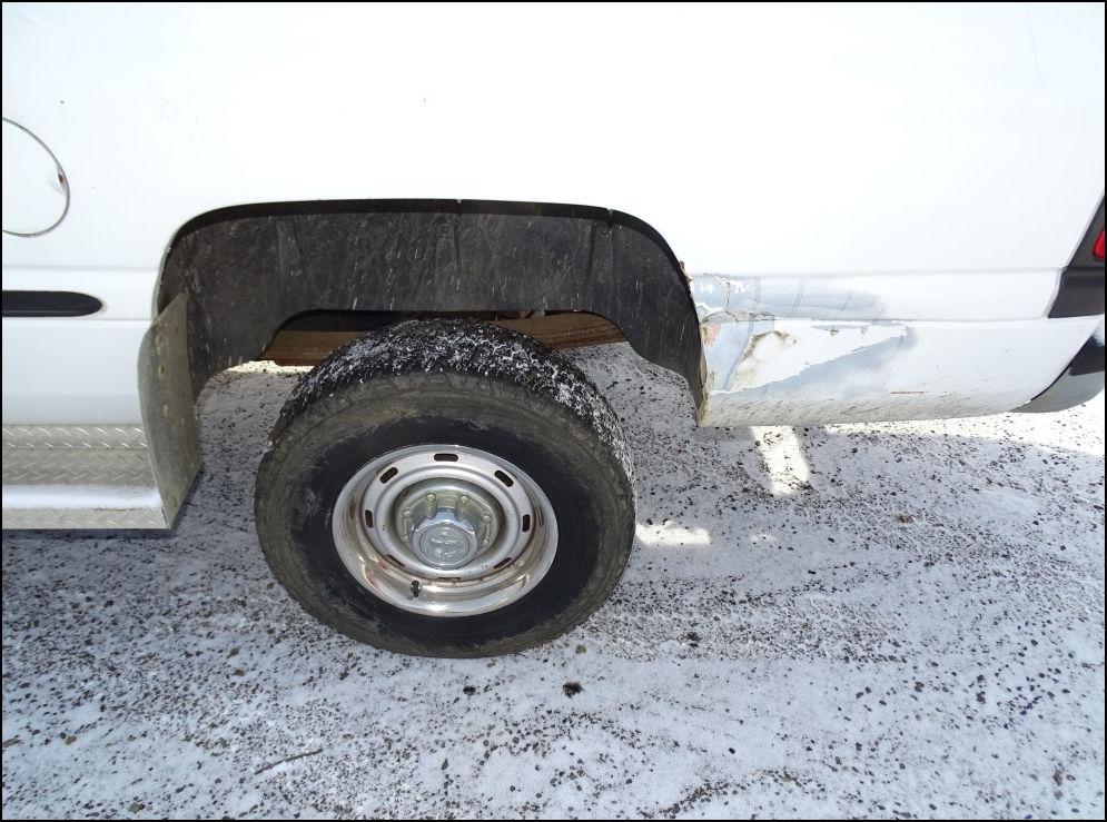 1998 Dodge - Model:Ram 2500 - 48,000 miles- 4WD/4-Wheel Drive/4x4