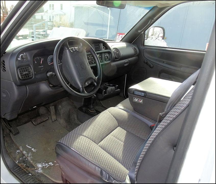 1998 Dodge - Model:Ram 2500 - 48,000 miles- 4WD/4-Wheel Drive/4x4