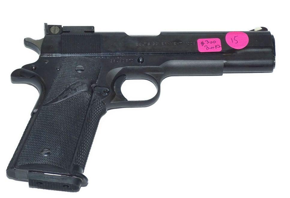 Colt  - Model: - Government Model - .45 - pistol