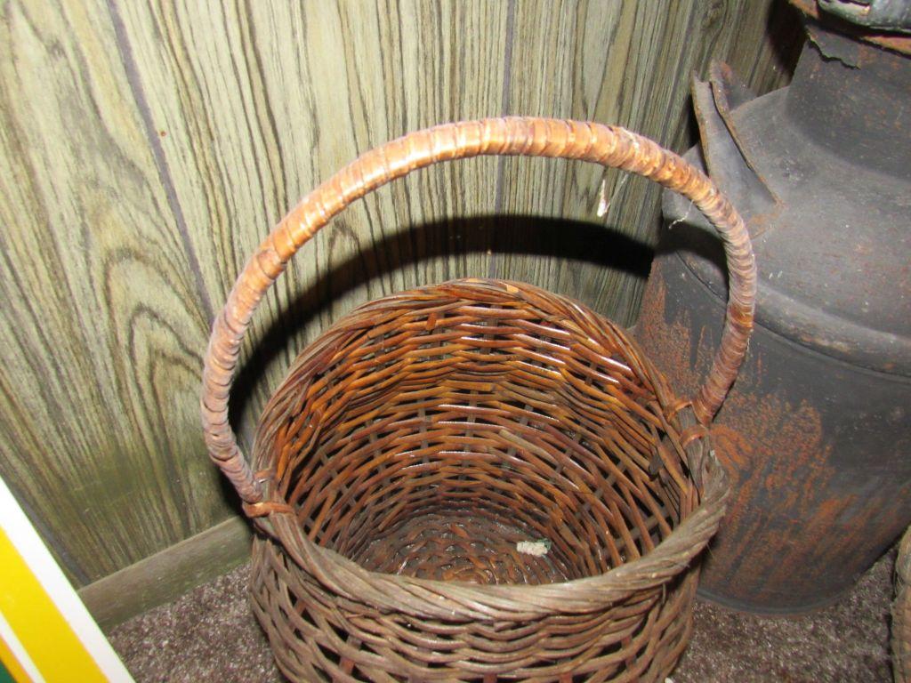 Milk can/baskets
