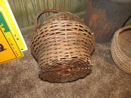Milk can/baskets