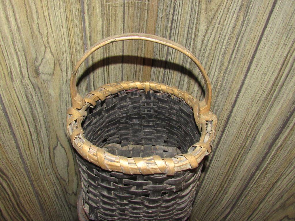Milk can/baskets