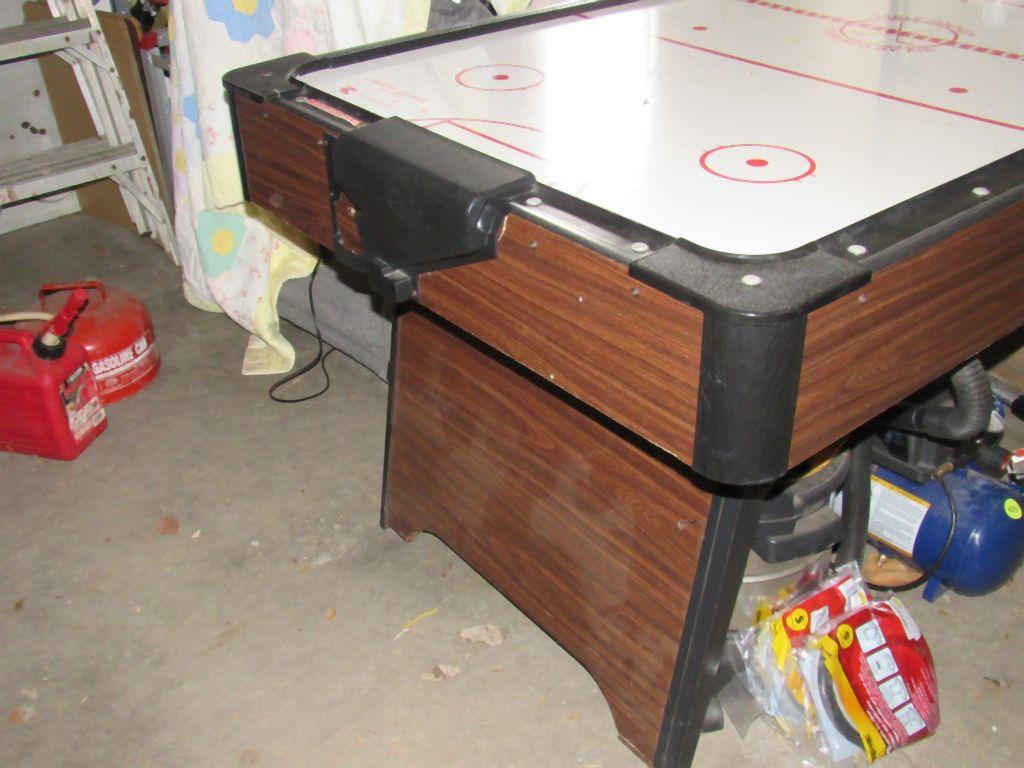 Air hockey machine