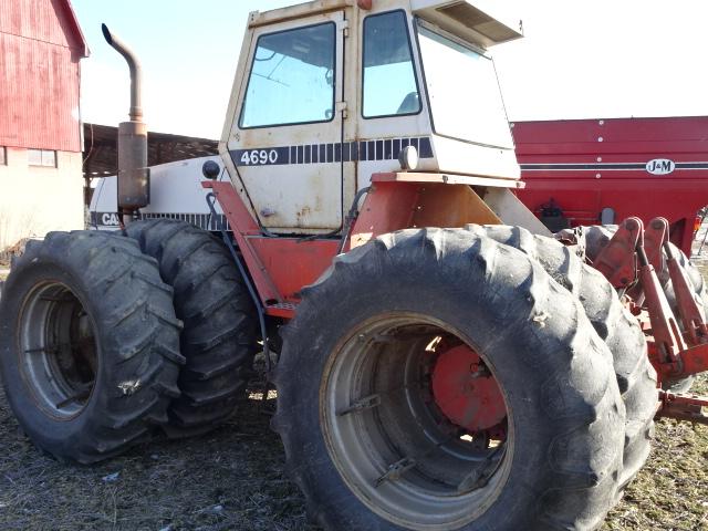 CASE 4690 4WD TRACTOR