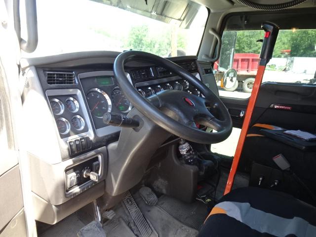 UNIT #16 2015 KW T-800 MI SPECIAL T/A ROAD TRACTOR