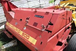 NEW HOLLAND 900 FORAGE CHOPPER, T/A, METALERT II, SN#841942 NOTE: HEADS SELL SEPARATE