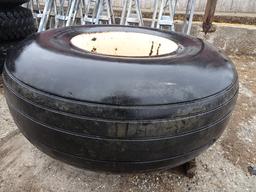 50X20-20 TIRE ON 10 BOLT RIM