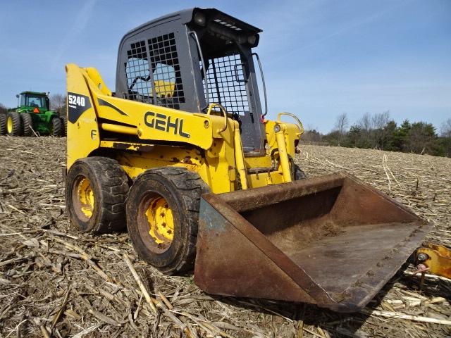 GEHL 5240 TURBO SKIDSTEER, E SERIES, 7995 HRS