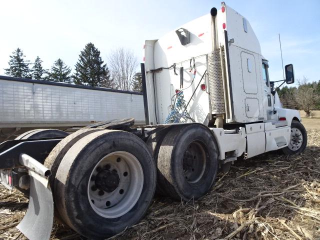 *1996 KENWORTH T-600 ROAD TRACTOR