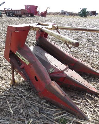 GEHL 2 ROW CORN HEAD FOR PULL TYPE CHOPPER, INSPECTED BY #4 TAG