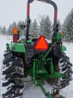 2015 JD 4052M MFWD DSL. TRACTOR (OPEN STATION) W/ JD D170 HYD LOADER