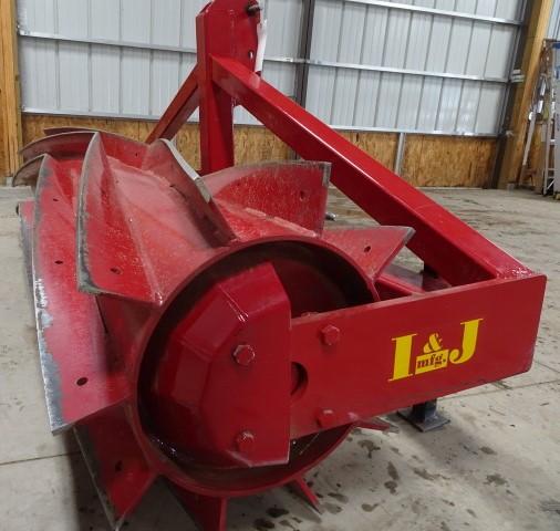 I&J MFG. 3PT CROP ROLLER CRIMPER W/ WATER FILL CAPACITY, V.G CONDITION