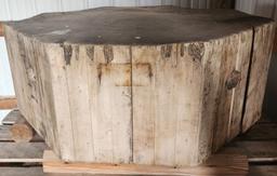 PRIMITIVE WOOD BUTCHER BLOCK TABLE