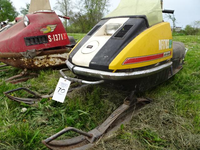 SKI-DOO TNT SNOWMOBILE