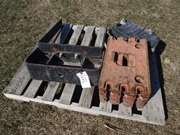 (7) MISC. FRONT TRACTOR WEIGHTS W/MOUNTING BAR, (3) MF (4) CASE